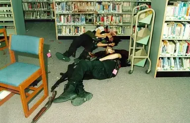 photos-of-eric-harris-dylan-klebold-dead-after-self-v0-k6lx7aa2uj6c1.webp