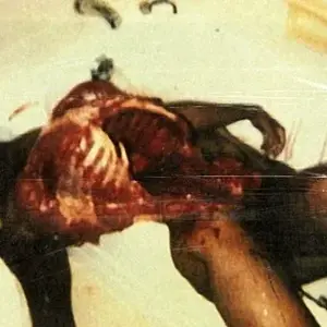 Jeffrey-Dahmer-Crime-Scene-Victim-Bath-Tub-1-1554294796509.webp