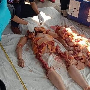 Thai-man-cut-his-own-mother-to-pieces-4.jpg