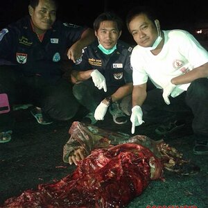 Thai-dude-run-over-by-multiple-vehicles-9.jpg