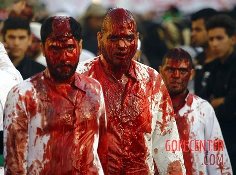 MIX-Bizarre-Ashura-celebrations-in-Iraq-16.webp